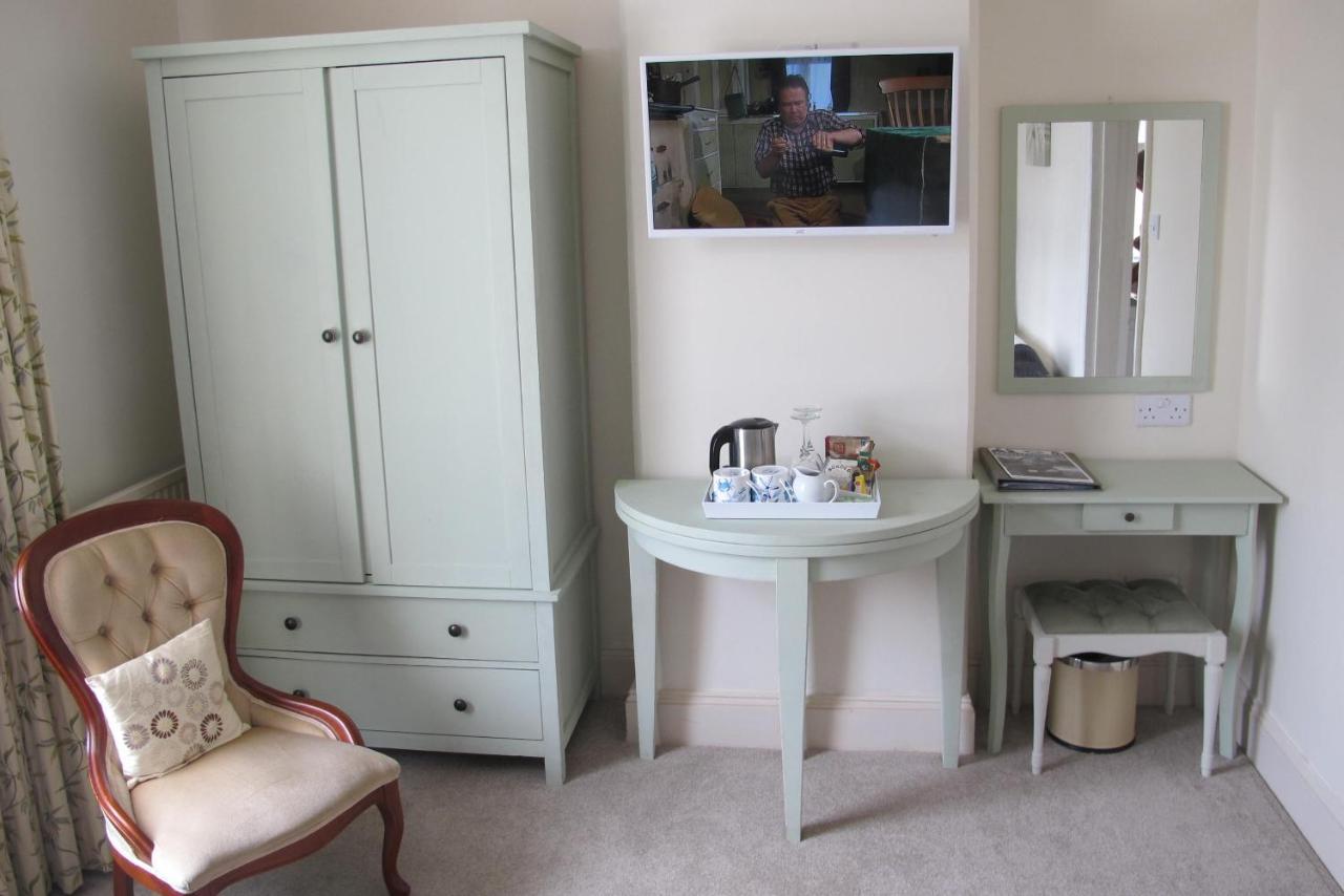 Holmleigh House Bed And Breakfast Сітон Екстер'єр фото